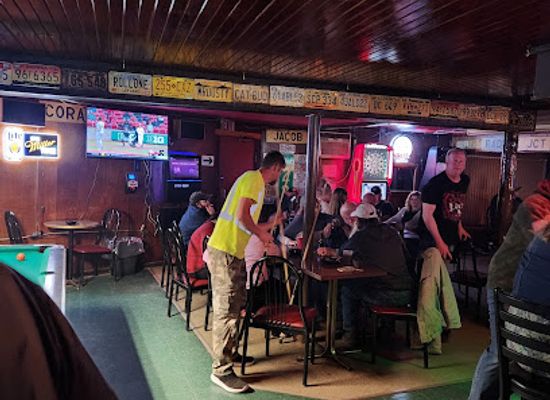 missouri/poplar-bluff/bar/cottage-inn-viking-44