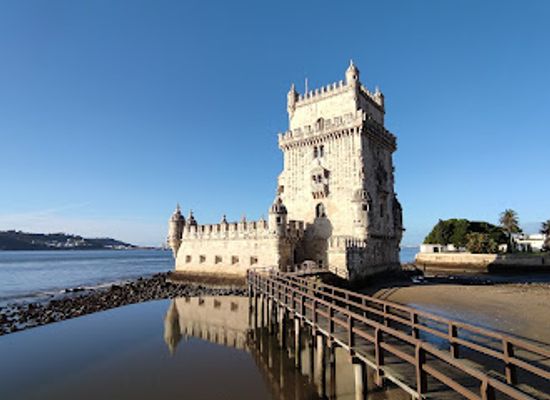 portugal/lisbon/belem/bar/wine-with-a-view-torre-de-belem