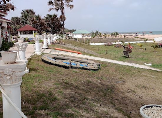 the-gambia/western-region/bar/coco-cabana-beach-bar-and-grill