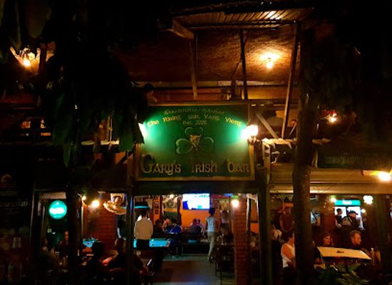 laos/vang-vieng/bar/gary-s-irish-bar-the-rising-sun