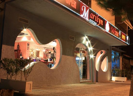 albania/patos/bar/wine-bar-marilyn-monroe