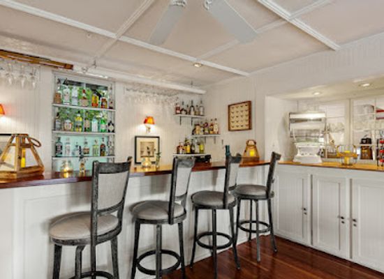 maine/hancock-county/bar/the-bowsprit-bar-the-harbour-cottage-inn