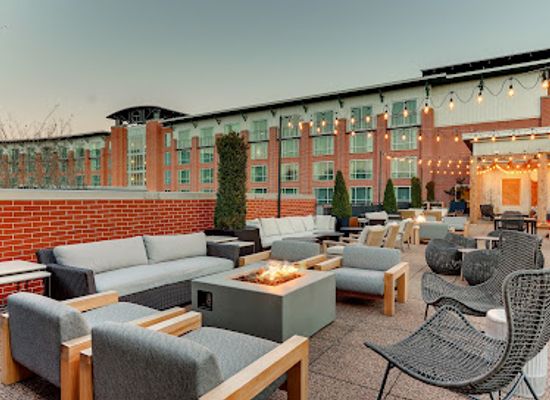 tennessee/chattanooga-riverfront/bar/high-rail-rooftop-bar-space