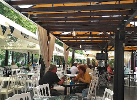 romania/drobeta-turnu-severin/bar/queen-s-cafe-lounge