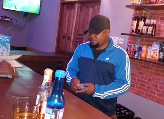 tanzania/dodoma/bar/kalobe-pub-lounge-dodoma-beer-wine-grilled-meat