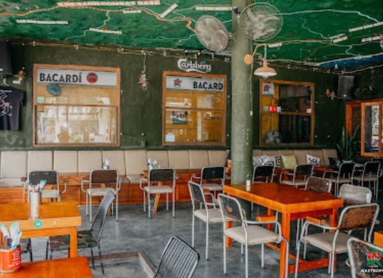 vietnam/hue/bar/dmz-bar-restaurant