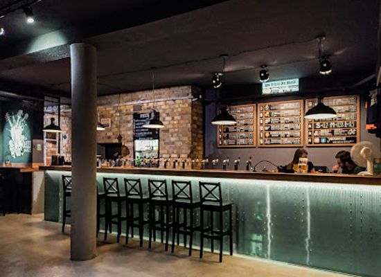 poland/lodz/bar/jabeerwocky-craft-beer-pub