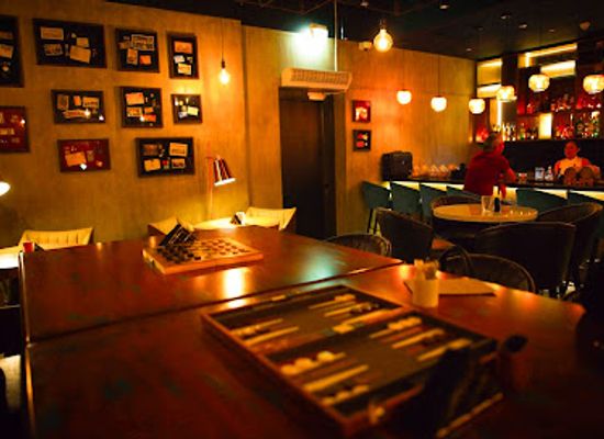 united-arab-emirates/arabian-gulf-coast/bar/the-luggage-room