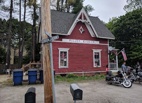 connecticut/litchfield-county/bar/sharon-valley-tavern