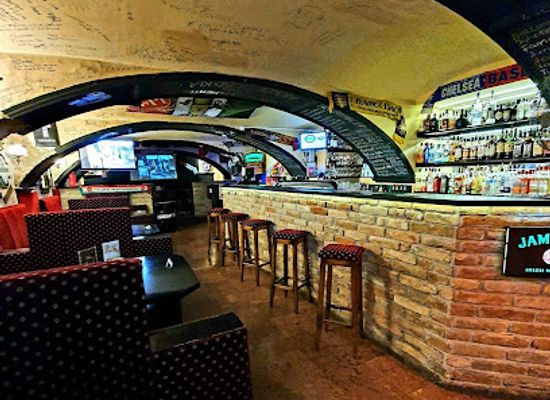 hungary/szeged/dom-ter/bar/blues-cafe-7-stop