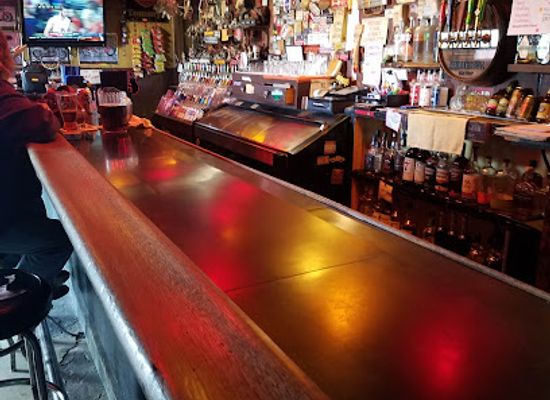 arizona/saguaro-national-park/bar/tommy-s-saloon