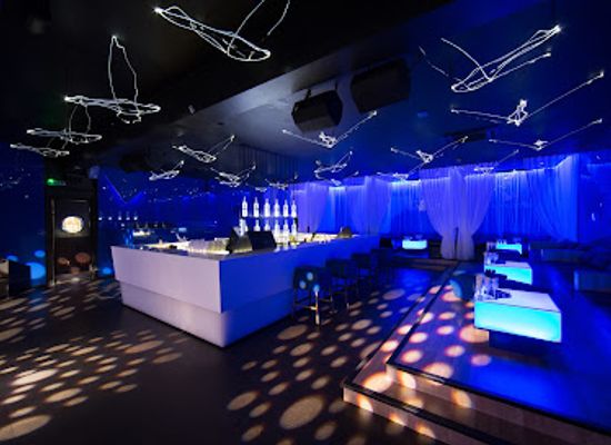 latvia/livonia/bar/coyote-fly