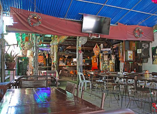philippines/mimaropa/bar/tataboom-bar-restaurant