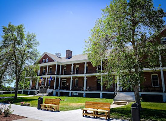 nebraska/fort-robinson-state-park/bar/fort-robinson-lodge