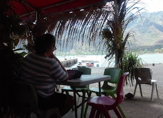 french-polynesia/nuku-hiva/bar/snack-vaeaki