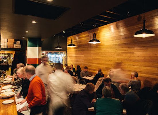 australia/canberra/braddon/bar/bacaro-wine-bar-italian-and-sons