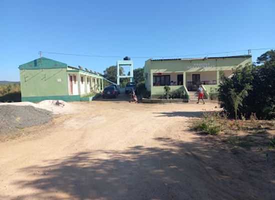 mozambique/gorongosa-national-park/bar/saquina-restaurante-pungue