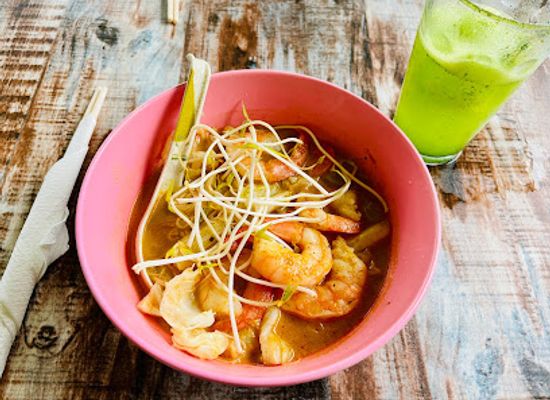vanuatu/ambae-island/bar/thai-cuisine