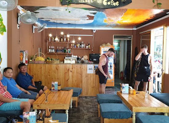 vietnam/cat-ba-island/bar/topbee-cafe-restaurant