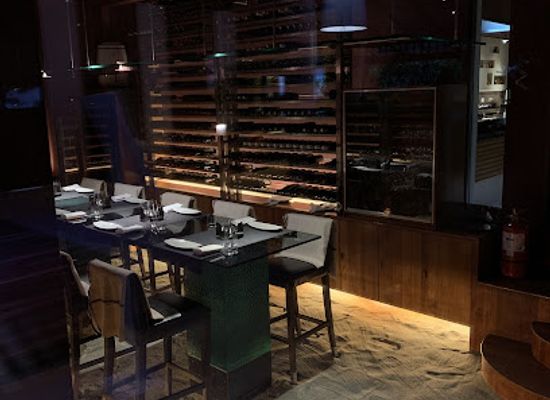 maldives/faafu-atoll/bar/cheese-wine-bar