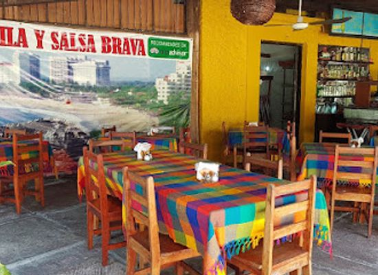 mexico/ixtapa-zihuatanejo/bar/restaurante-bar-tequila-y-salsa-brava