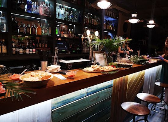 spain/aragon/bar/el-35-gin-club