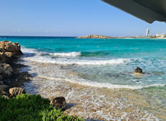 cyprus/makronissos-peninsula/bar/luma-bar-nissi-beach