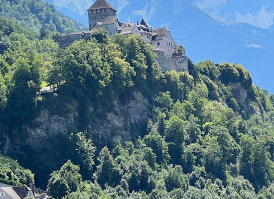 liechtenstein/vaduz-nature-park/bar/made-in-italy-li