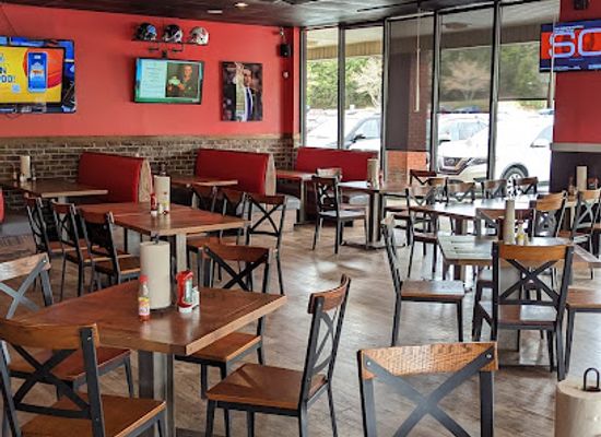 north-carolina/uwharrie-mountains/bar/coach-s-neighborhood-grill-asheboro
