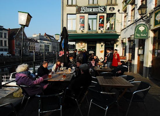 belgium/ghent/patershol/bar/het-waterhuis-aan-de-bierkant