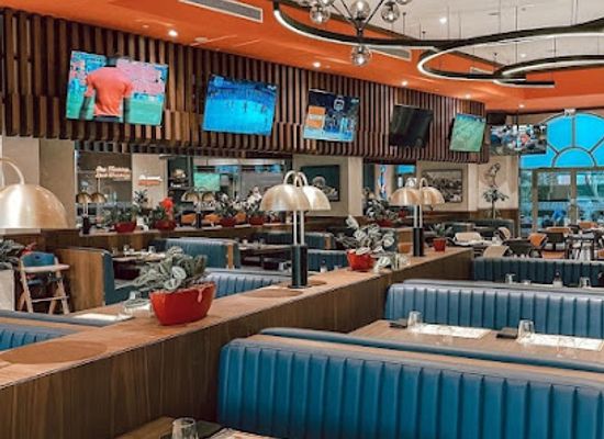 qatar/doha/the-pearl-qatar/bar/public-house-doha