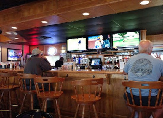 oklahoma/frontier-country/bar/cousins-bar-grill