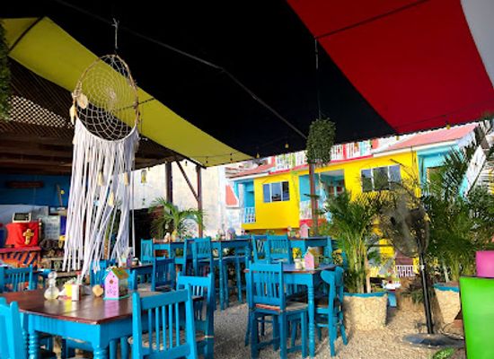 guatemala/peten/bar/san-telmo-hostel-terrace-bar