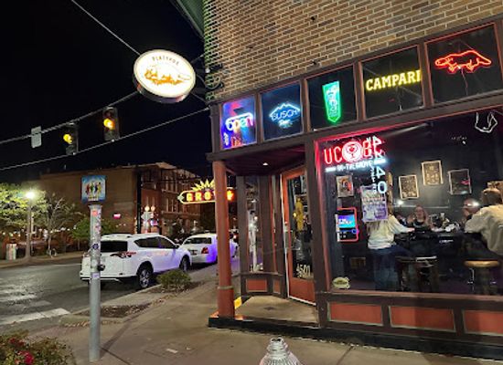 missouri/st-louis/forest-park/bar/platypus