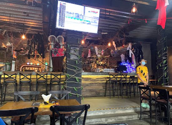 myanmar-burma/yangon-region/bar/the-beer-factory-yangon