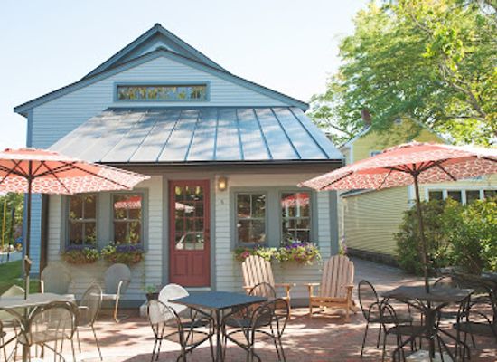 new-hampshire/exeter/bar/laney-lu