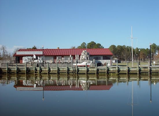 maryland/chesapeake-bay-maritime-museum/bar/oystering-on-the-chesapeake-cbmm