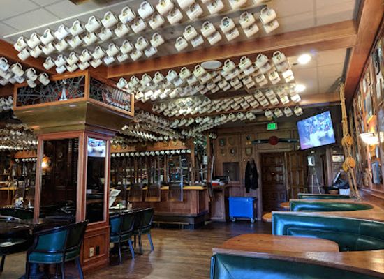 california/monterey/bar/trident-room