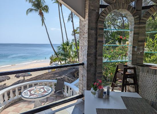 panama/pearl-islands/bar/mira-olas-beach-bar-playa-casique-contadora