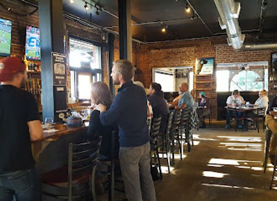 virginia/lynchburg/bar/the-glass-house