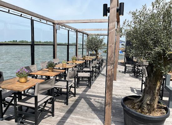 netherlands/alblasserwaard/bar/heeren-aan-de-haven