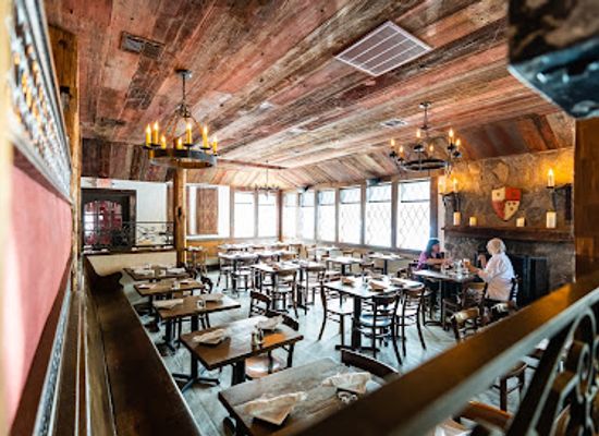 connecticut/the-gold-coast/bar/little-pub-wilton