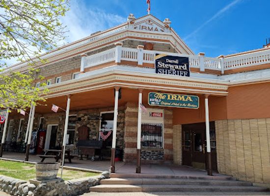 wyoming/buffalo-bill-state-park/bar/silver-saddle-saloon