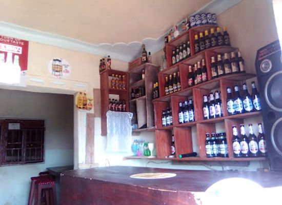 uganda/toro/bar/jimx-bar-grill-burungu