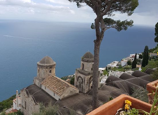 italy/ravello/bar/babel-wine-bar-bistro-art