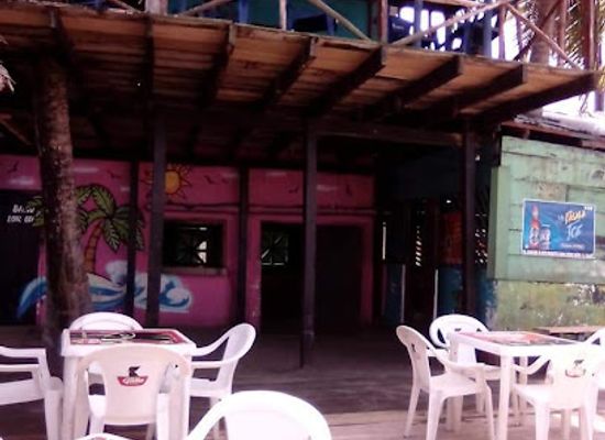 guatemala/livingston/bar/long-beach-livingston