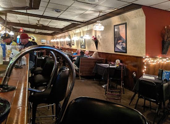 iowa/clear-lake/bar/half-moon-inn