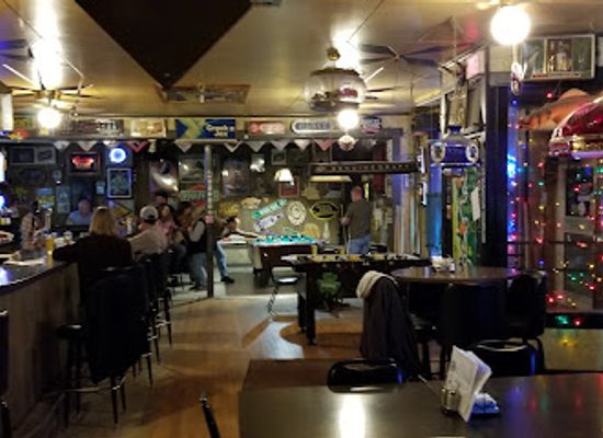 iowa/northeast-iowa/bar/farr-side