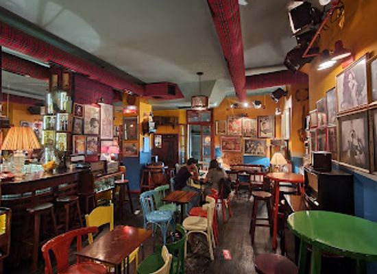 albania/kelmendi/bar/radio-bar-tirana