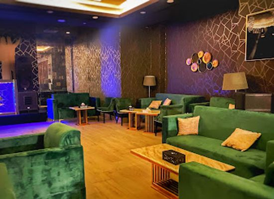 bahrain/tree-of-life/bar/hilltop-lounge